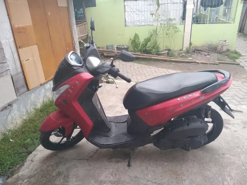 Gadai motor lexy