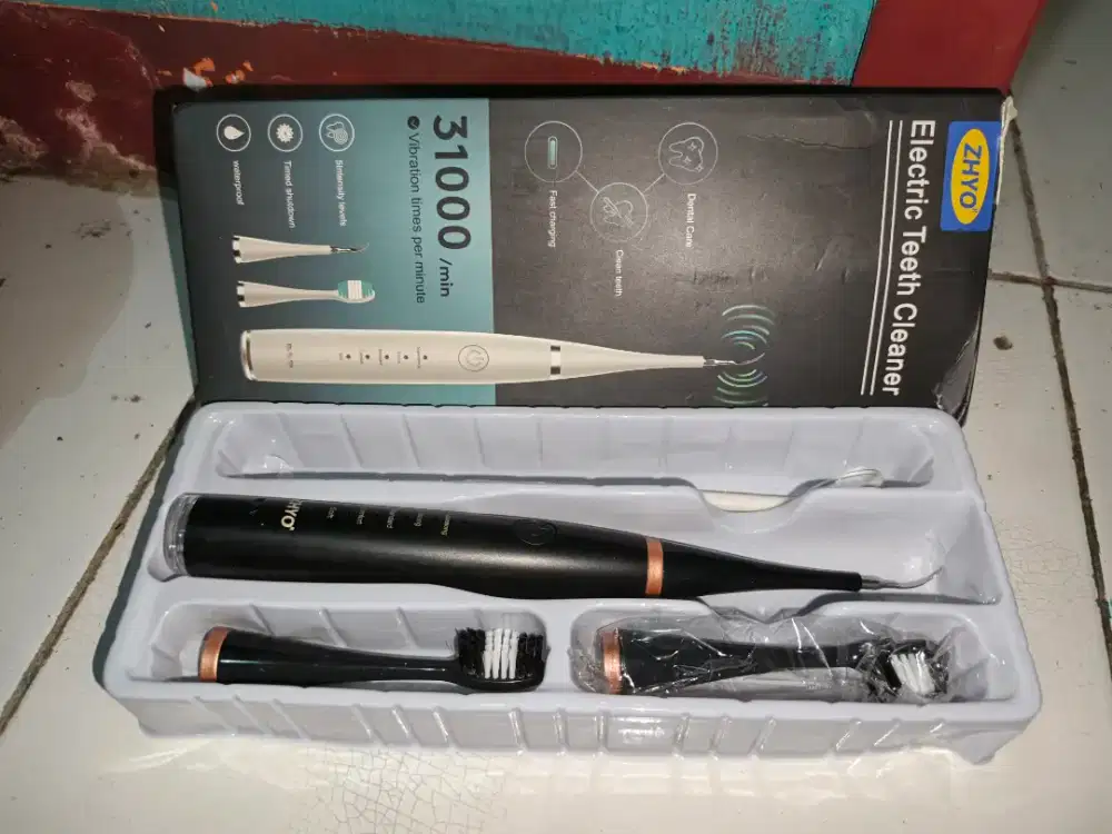 Alat penghilang plak gigi