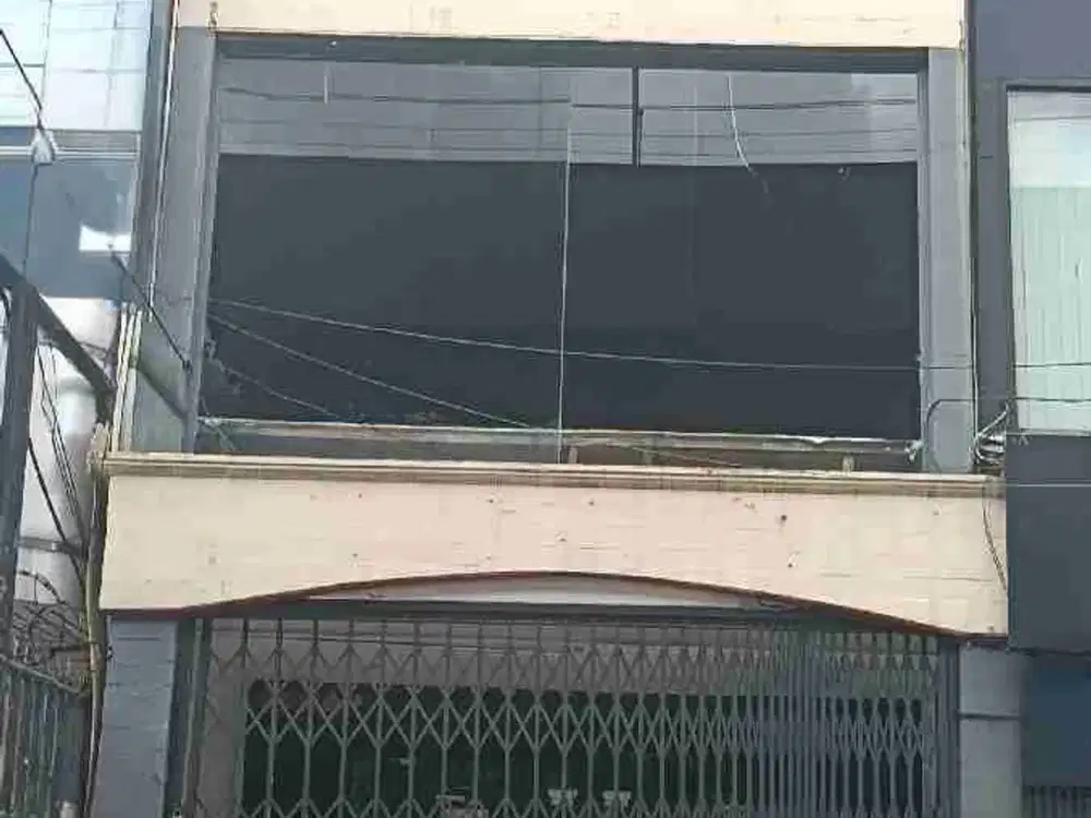 Ruko usaha rapih 2,5 lantai row jalan 4 mobil lokasi strategis disewakan Jalan Fatmawati Raya Cilandak Barat Jakarta Selatan