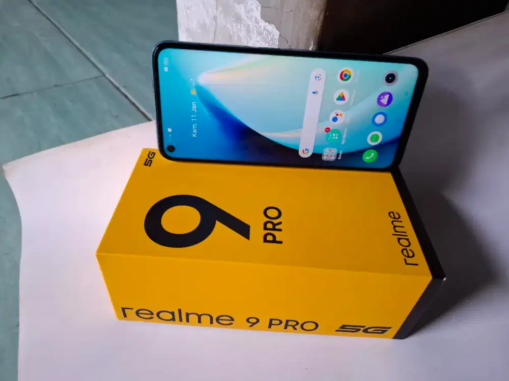 Realme 9 pro 5G 8/128 GB lengkap normal