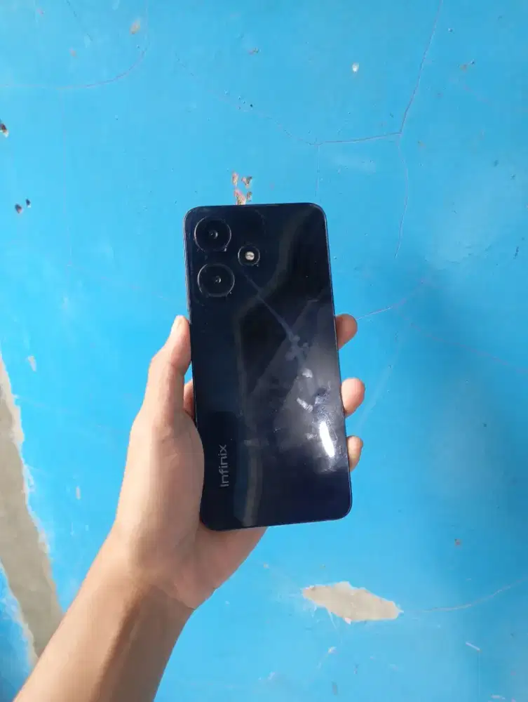 Infinix Hot 30i 8+8 / 128