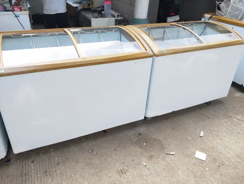 Display freezer 330L normal original