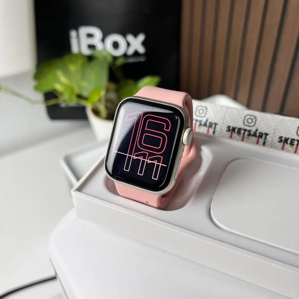 Apple Watch SE Gen 2 40mm Starlight iBox iwatch Battery Health 88%