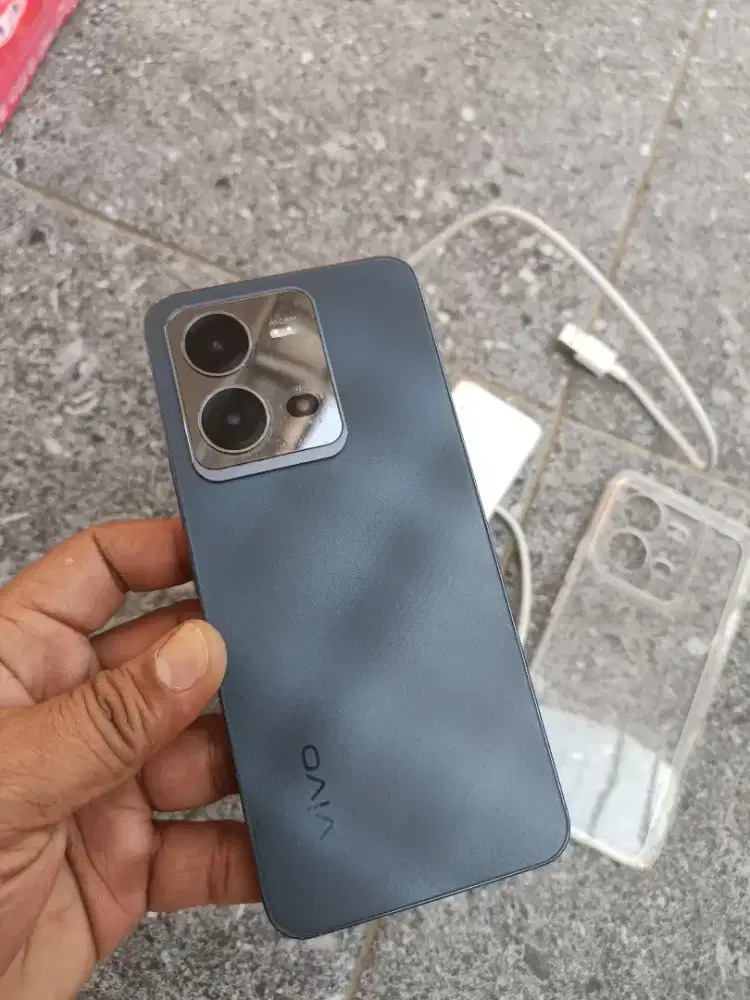 Vivo V25e 8+8/128GB Layar Super Amoled Sidik Jari dilayar NFC