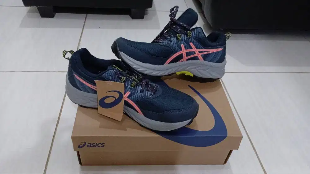Sepatu Asics Gel Venture 9