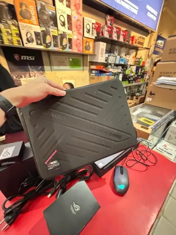 ASUS ROG ZEPHYRUS G14