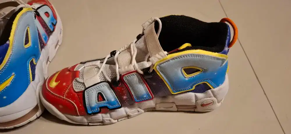 SEPATU NIKE AIR UK 43 27CM