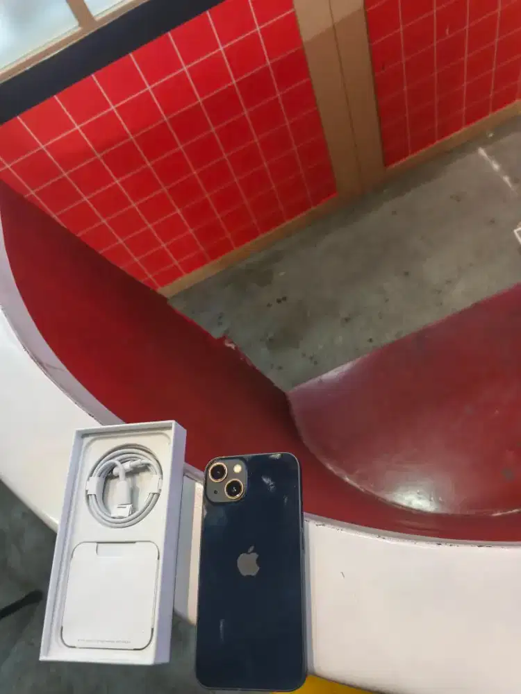 Iphone 13 128gb sudahlah masih baru