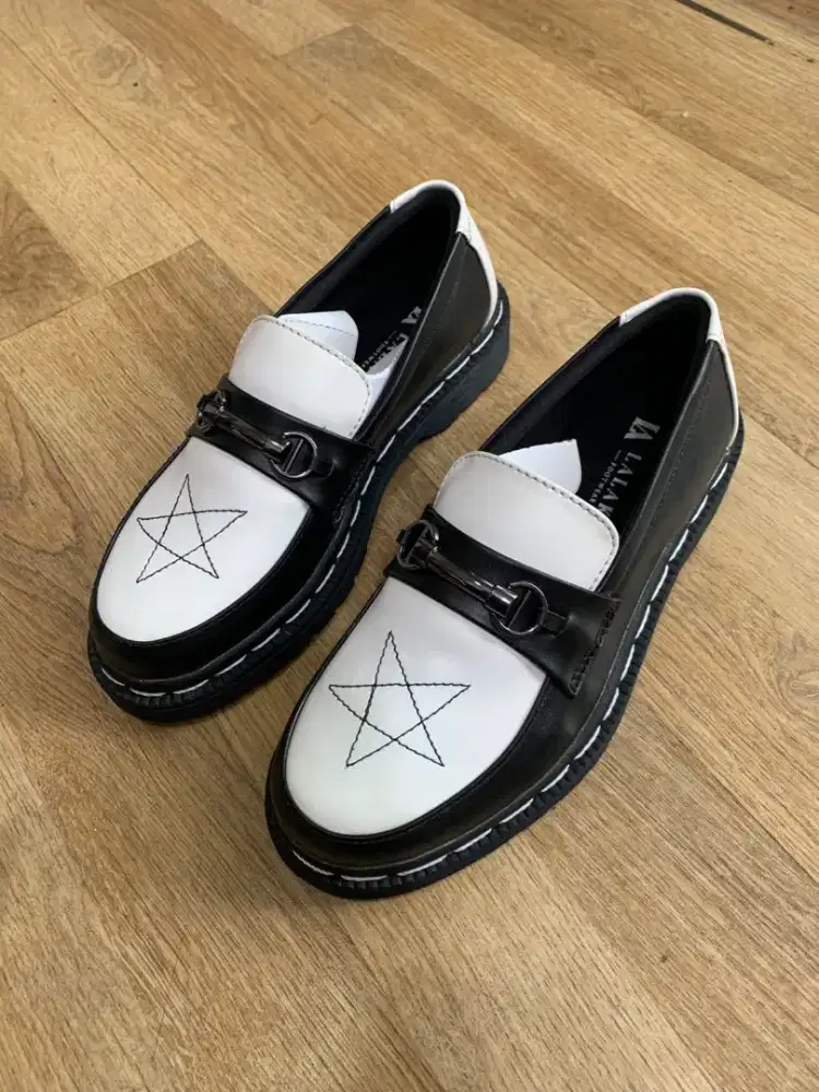 Cuci Gudang Sepatu Cibaduyut