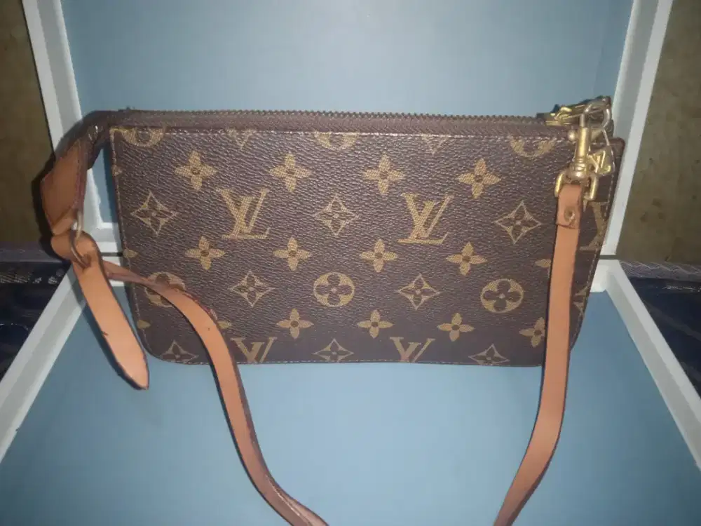 TAS LV ORI MADE IN KOREA