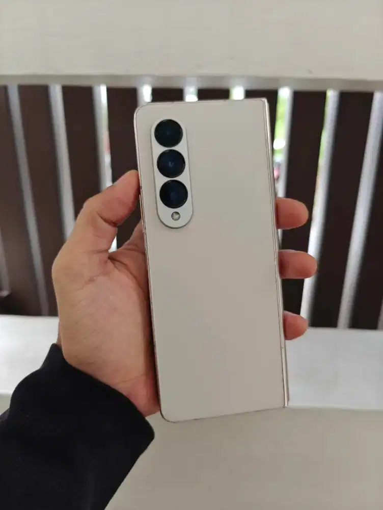 SAMSUNG Z FOLD 4 512GB RESMI SEIN (-layar dalam)