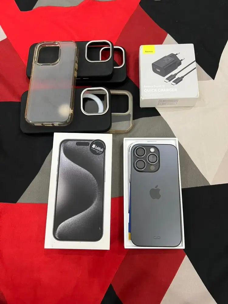 iPhone 15 Pro 128 Black Resmi