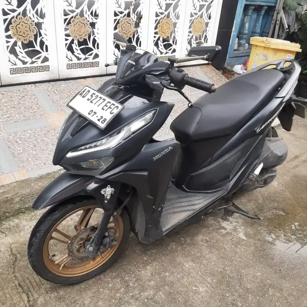 Honda Vario LED New 150 2018 Keyless Ss lengkap mesin bagus AD Klaten