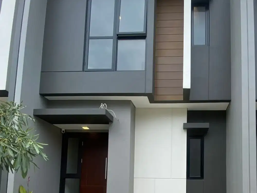 Sewa Murah Rumah 2 Lantai Lebar 5 Cluster Regia, Summarecon Crown Gading, Harapan Indah, Bekasi