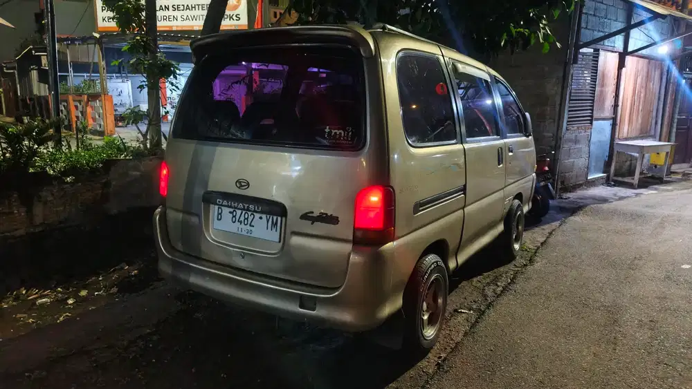 Daihatsu Espass 2000 Bensin