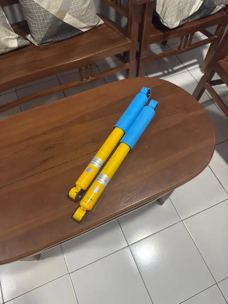 Shockbreaker Shock Belakang Wuling Confero Bilstein Original