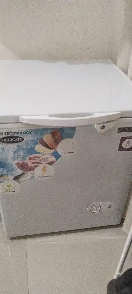 Jual cepat freezer frigigate 100L