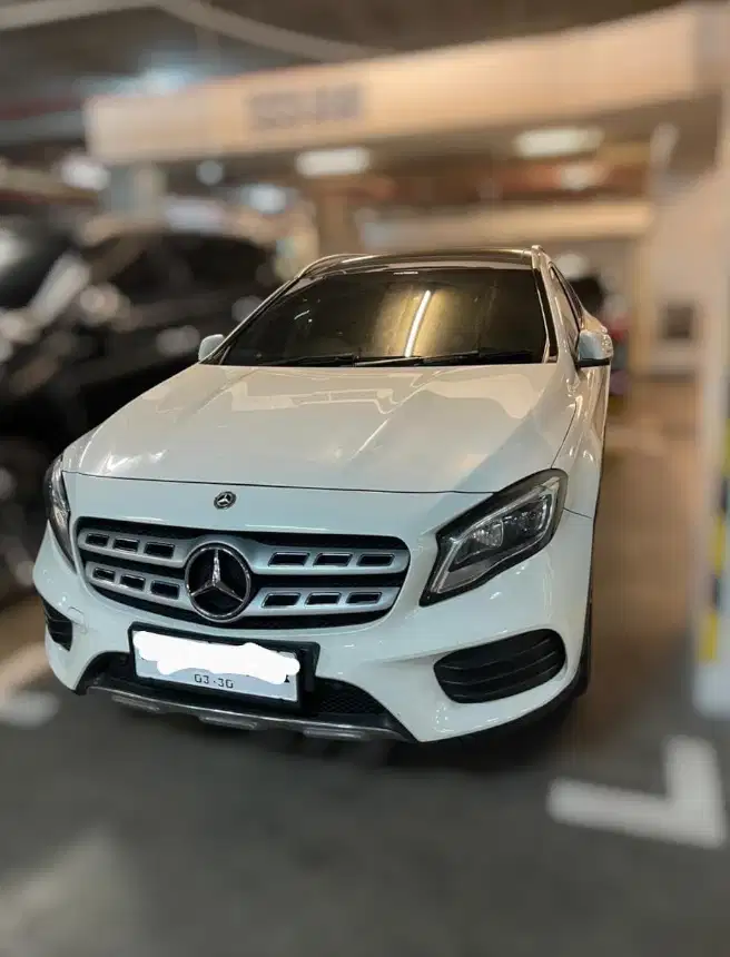 Mercedes-Benz GLA200 2019 Bensin