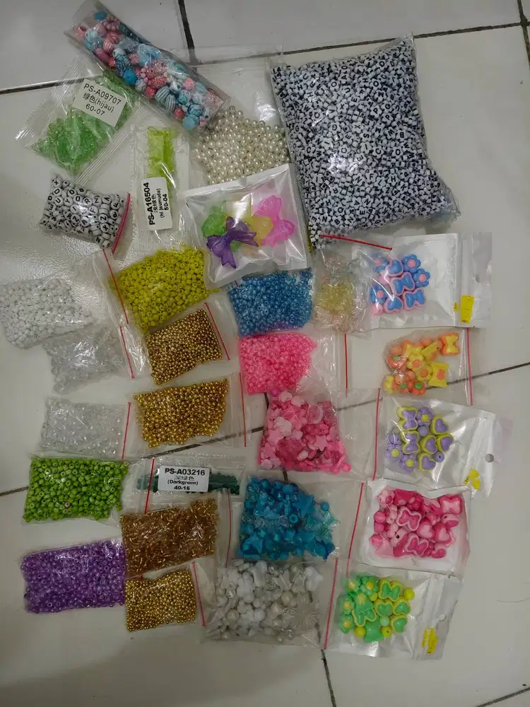 ANEKA MANIK MANIK (BARANG SISA USAHA)