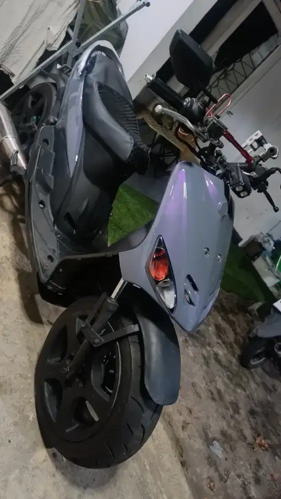 Mio 2011 sporty model lowrider