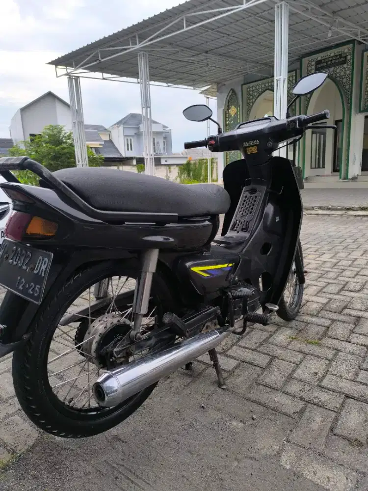 Astrea Grand 1995 lampu tumpuk (sabit)