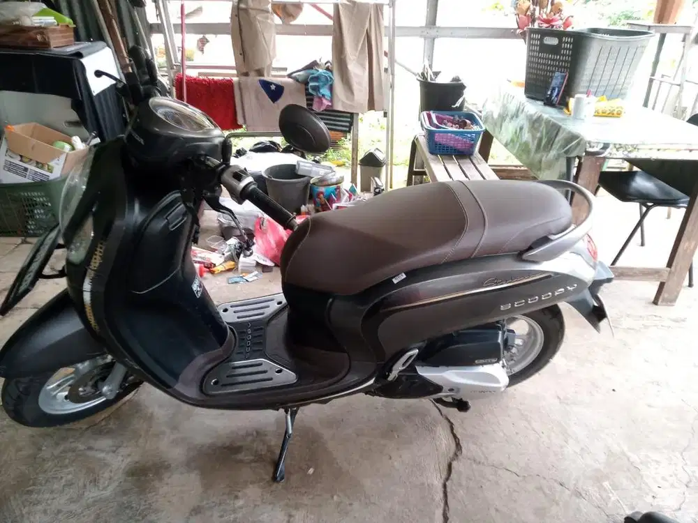 Di Jual Honda Scoopy Stylist ABS