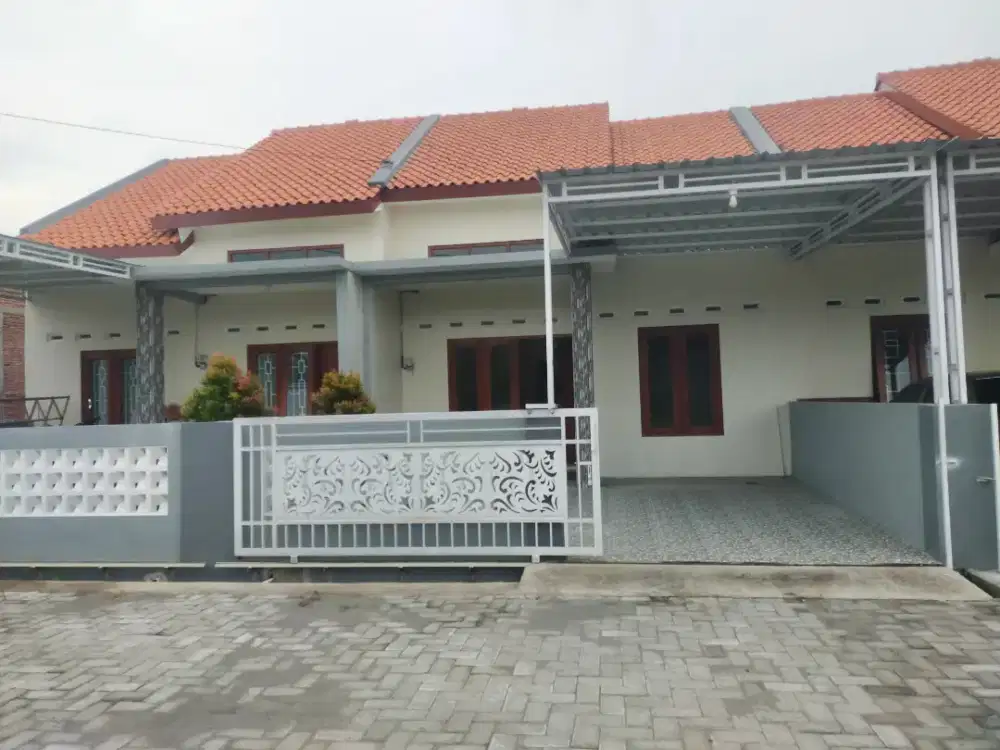 Rumah Baru Dekat ke Palur dan Solo
