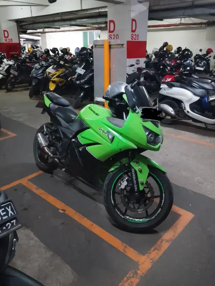 Kawasaki Ninja 250cc Karbu 2011 Hijau spesial edition