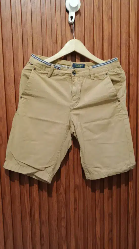 Celana pendek coklat (anak)