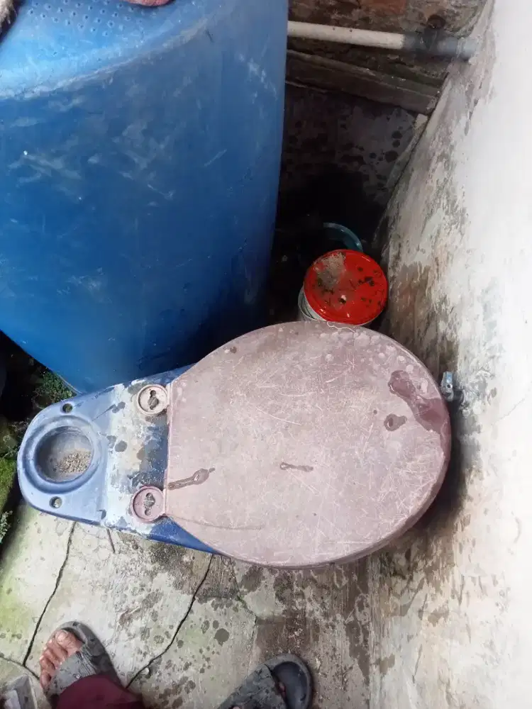 Closet duduk di jual