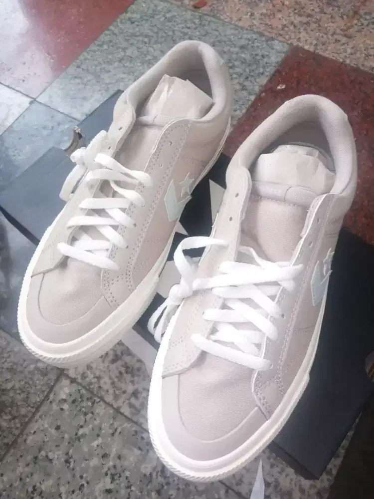 Converse sport casual  uk 43 ( baru )