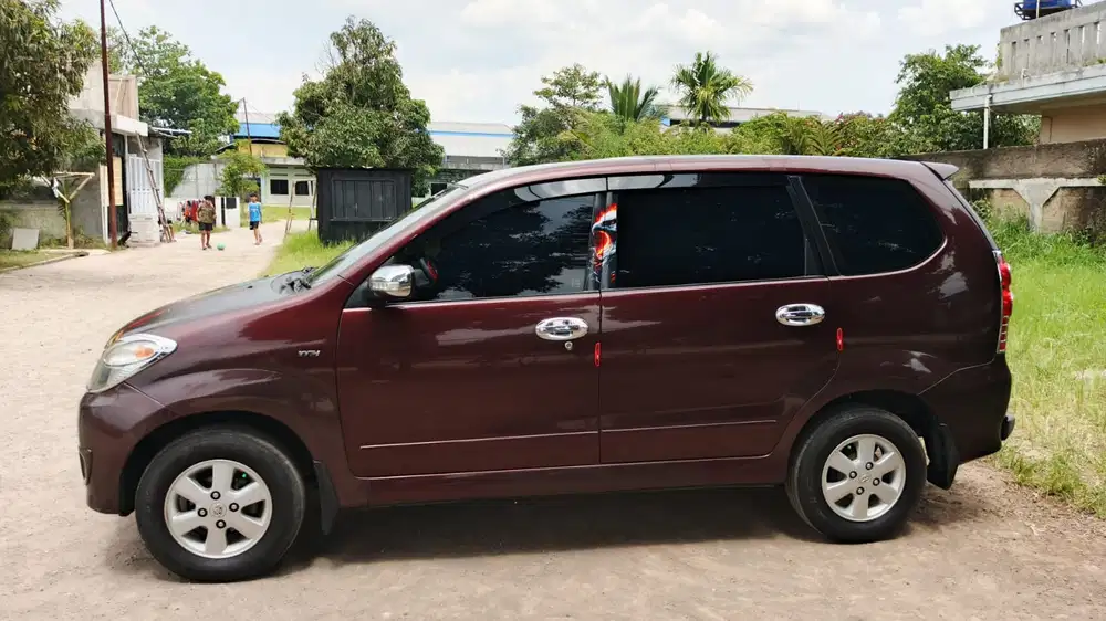 Toyota Avanza G tahun 2011
