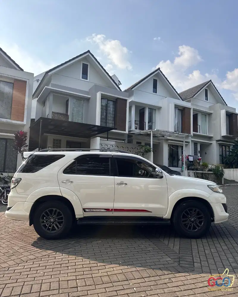 Toyota Fortuner 2012 Diesel