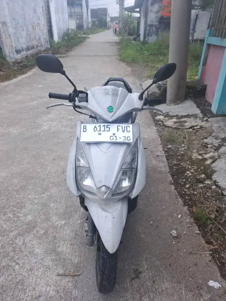 Skydrive 2009 kumplit pajak off bisa TT atau BT