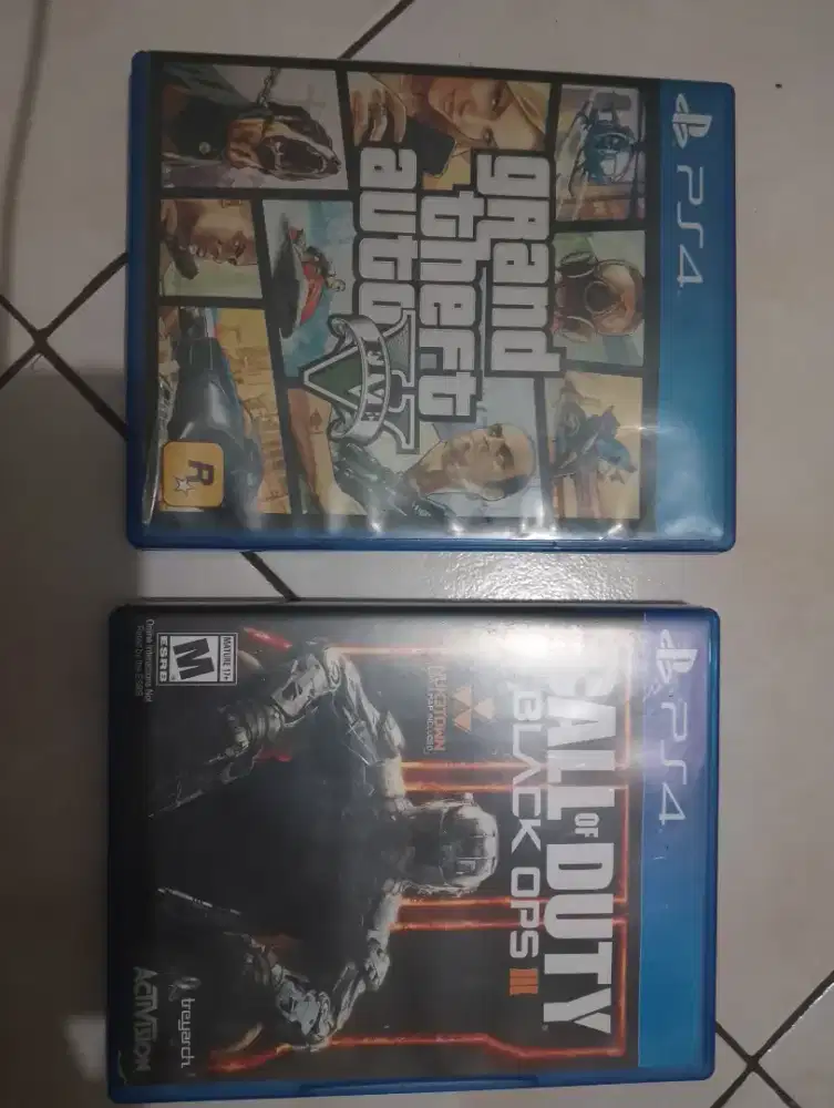 Kaset PS 4 GTA V & COD