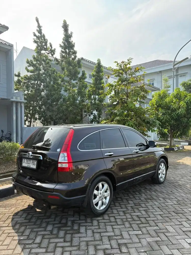 Dijual mobil keluarga yang nyaman