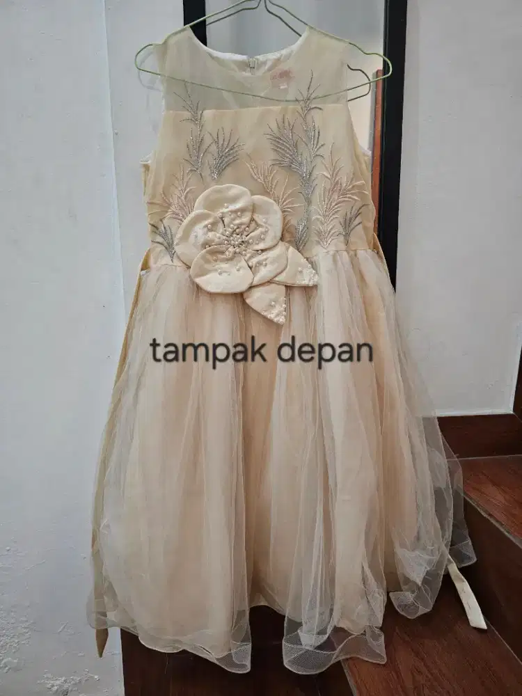 Preloved dress anak premium size 12 harga 100rb