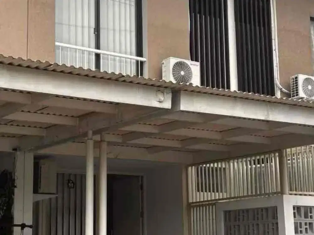 1M-an Dijual rumah Royal Residence sby barat