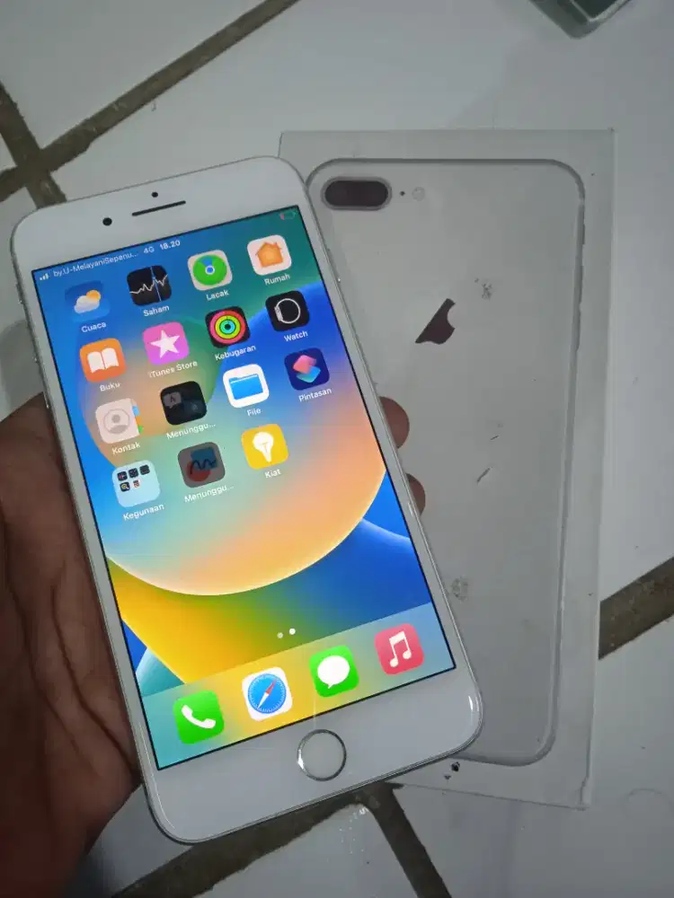iPhone 8plus 64gb