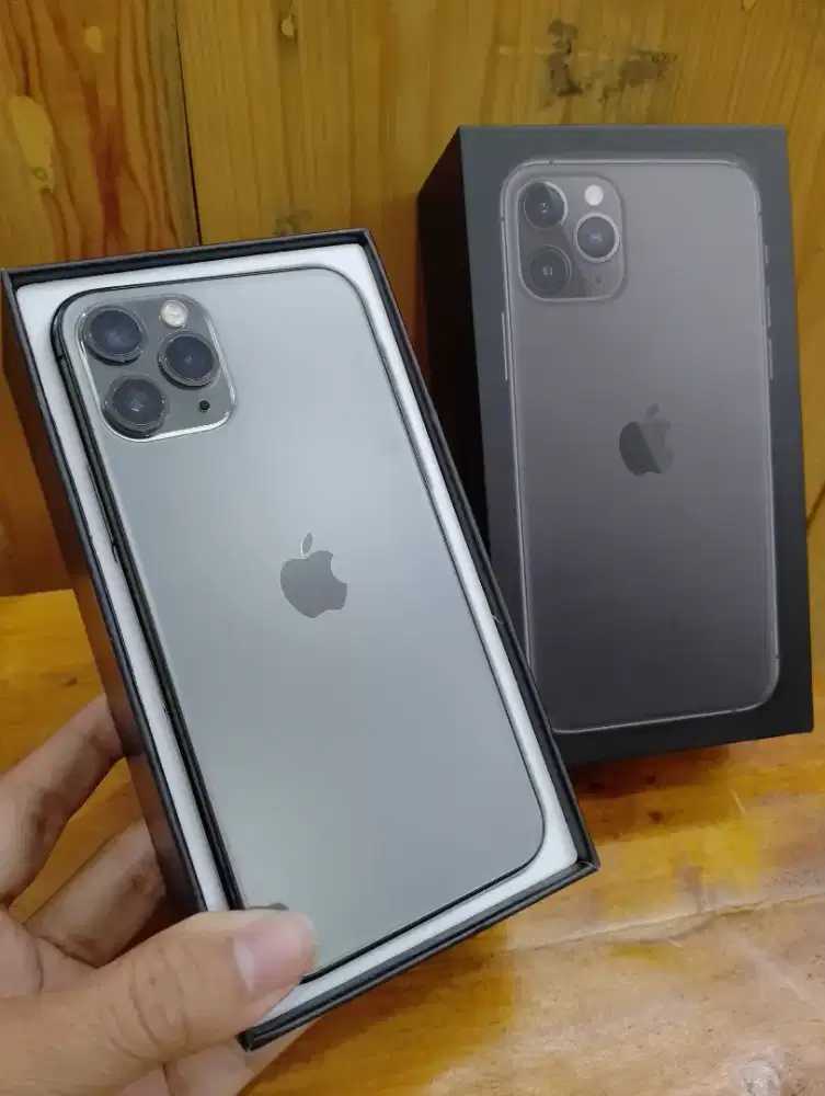 IPhone 11 pro 64Gb midnight green