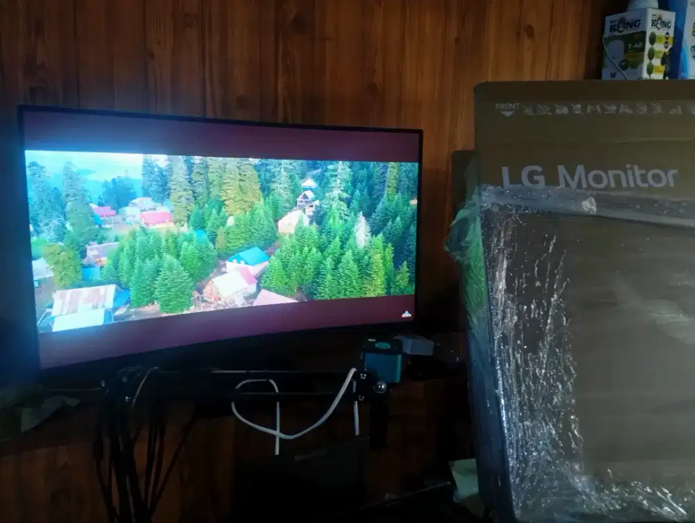 Monitor LG 32inch Curved Layar Lengkung Masih Baru Mantap