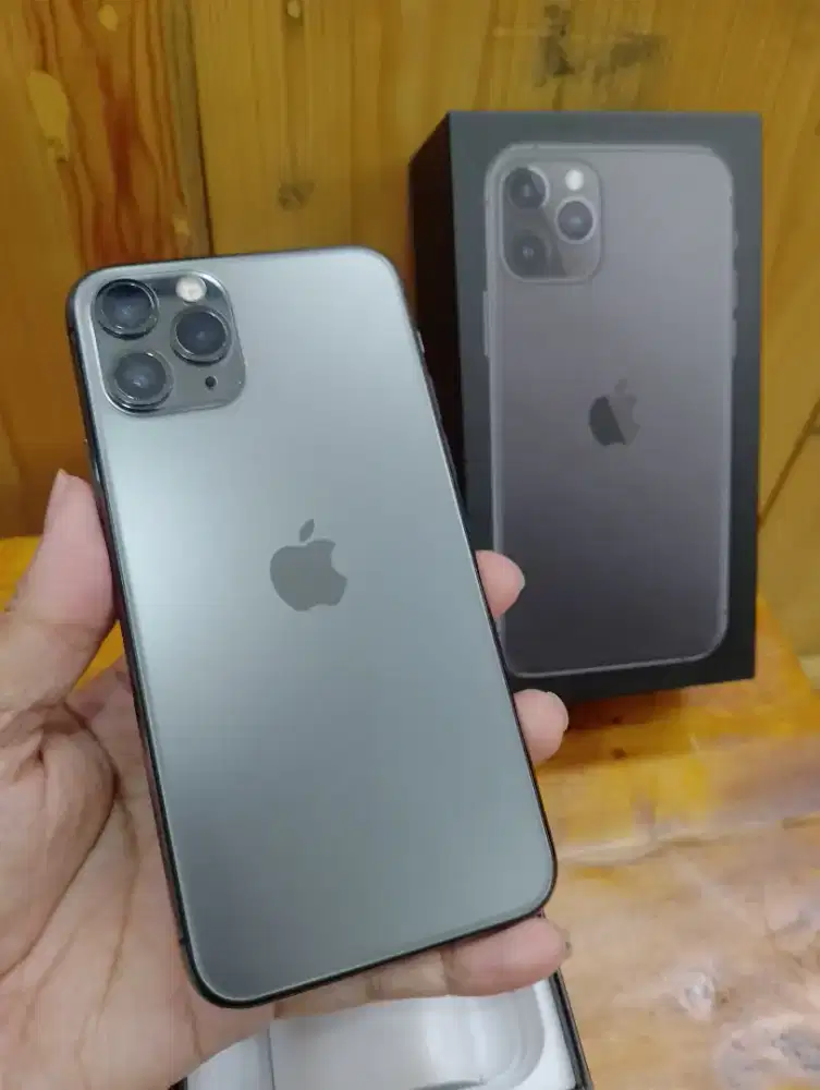 IPhone 11 pro 64Gb midnight green