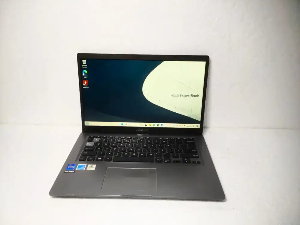 B15 Asus P1412CE core i7-1165G7 Ram 8GB ssd 512GB layar full hd