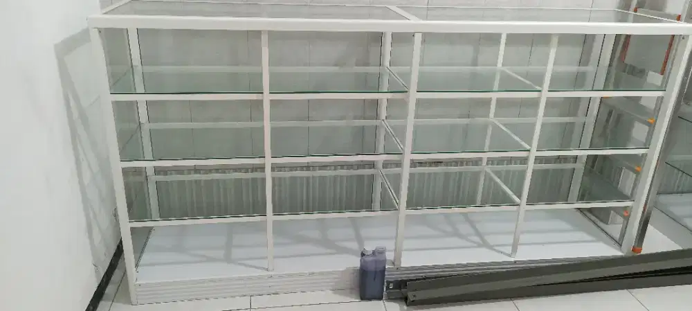 ETALASE KACA jual cepat