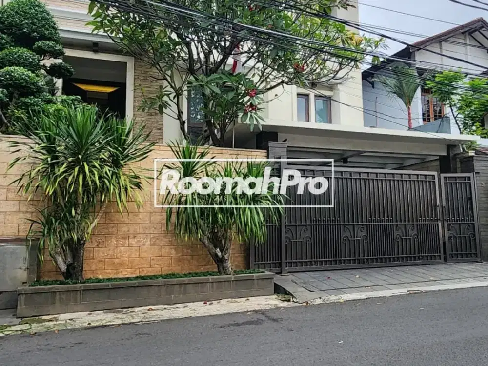 Rumah Mewah Cipete Lokasi Strategis Dekat Kebayoran Baru Jakarta Selatan