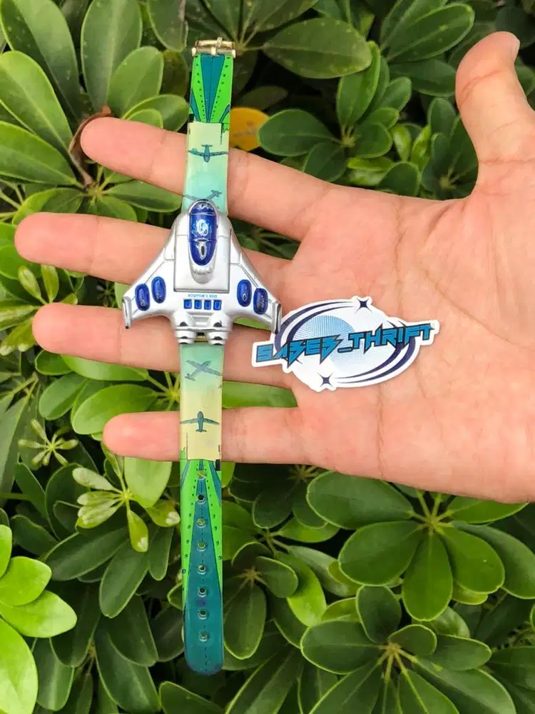 Jam tangan unik retro