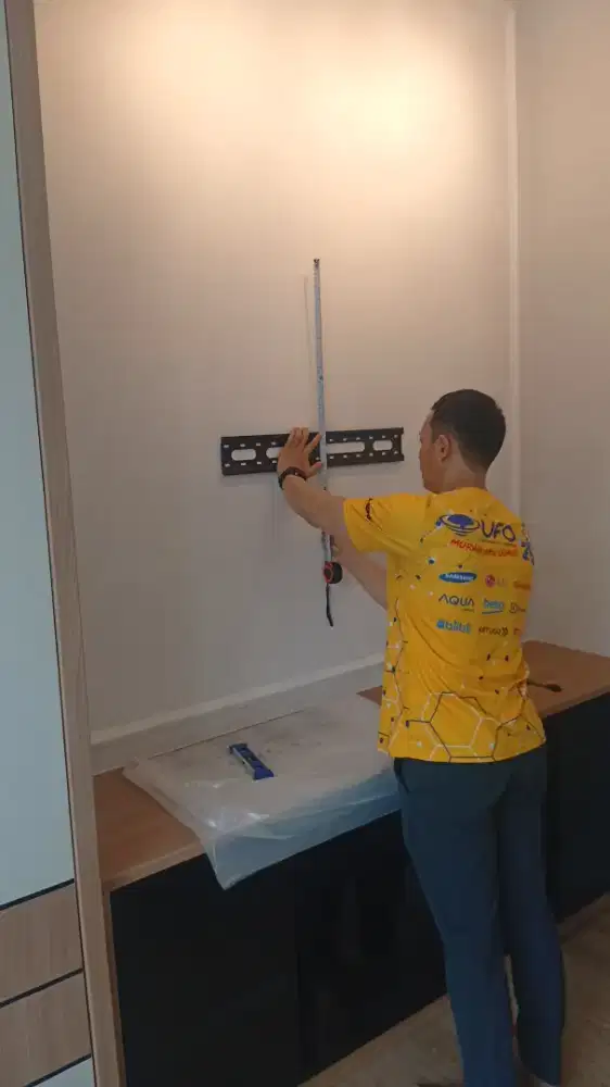 Jasa pasang brecket mulai 32 ins sampai 100 ims