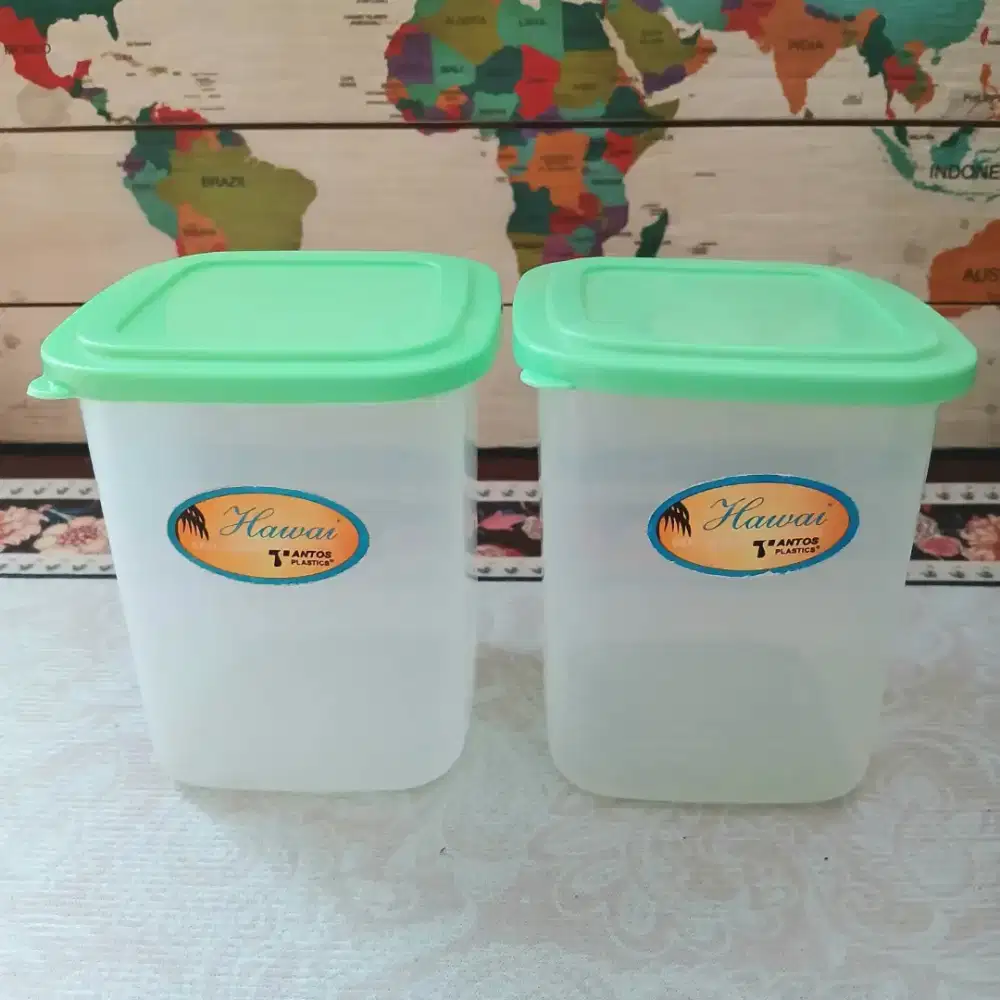 Toples plastik Hawai Tantos, bekas