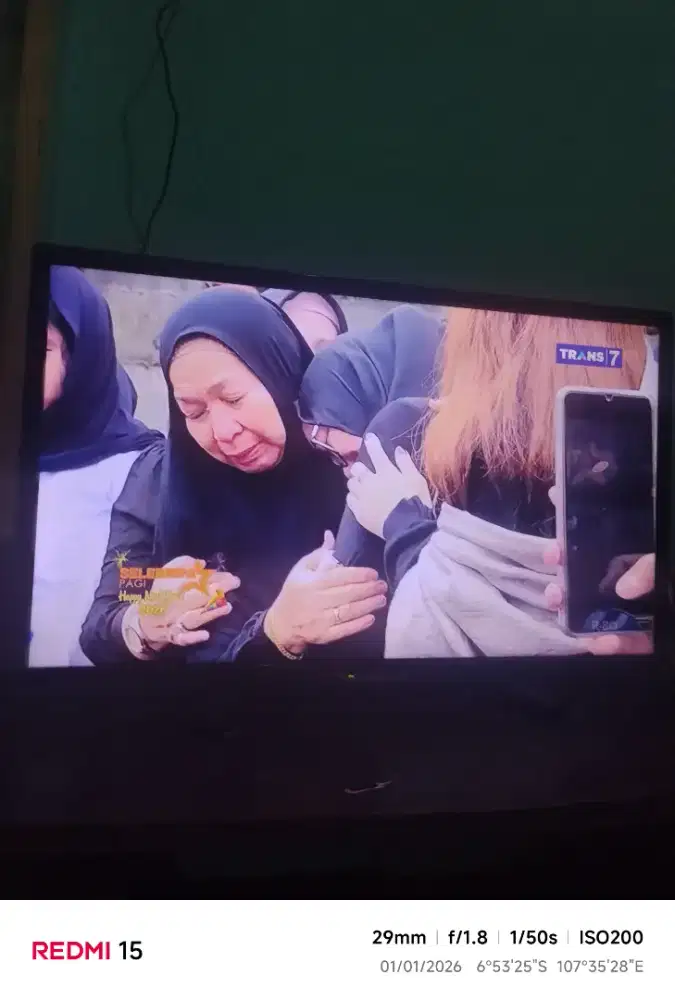 Tv sharp 24 inch fullset no minus