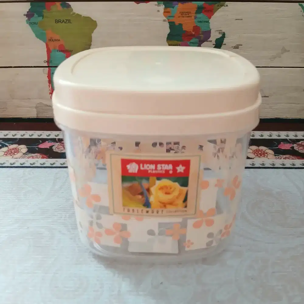 Toples plastik Lion Star press one touch, bekas